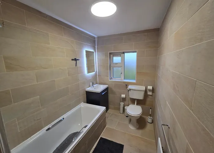 Дом отдыха Eagle Valley , Wilton 4br Extended Near Cuh & Ucc Корк